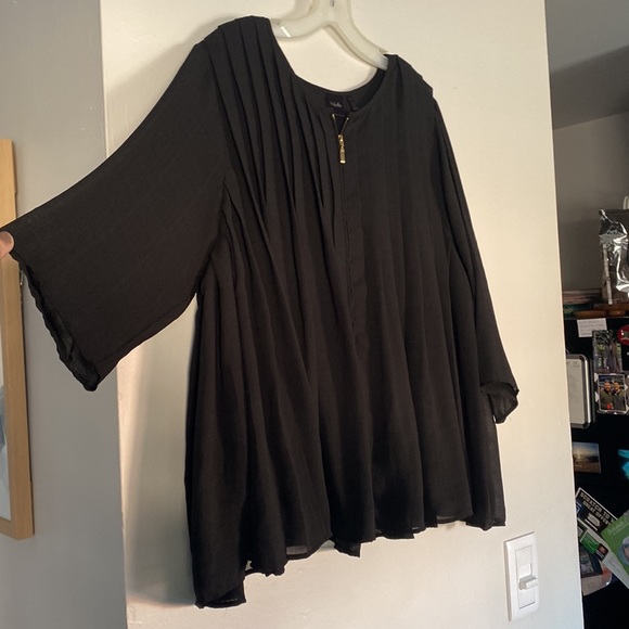 Rafaella Black Flowy Shirt - Picture 2 of 5